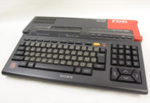 MSX2 HB-F1 con la disquetera roja