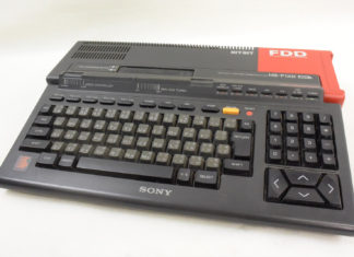 MSX2 HB-F1 con la disquetera roja