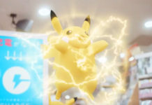 Pikachu cargando un móvil con Charge Spot